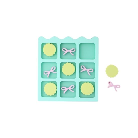 Tic Tac Toe Board - Scalloped